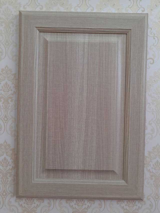 生態(tài)板品牌家湘美PVC包覆拼框門.jpg